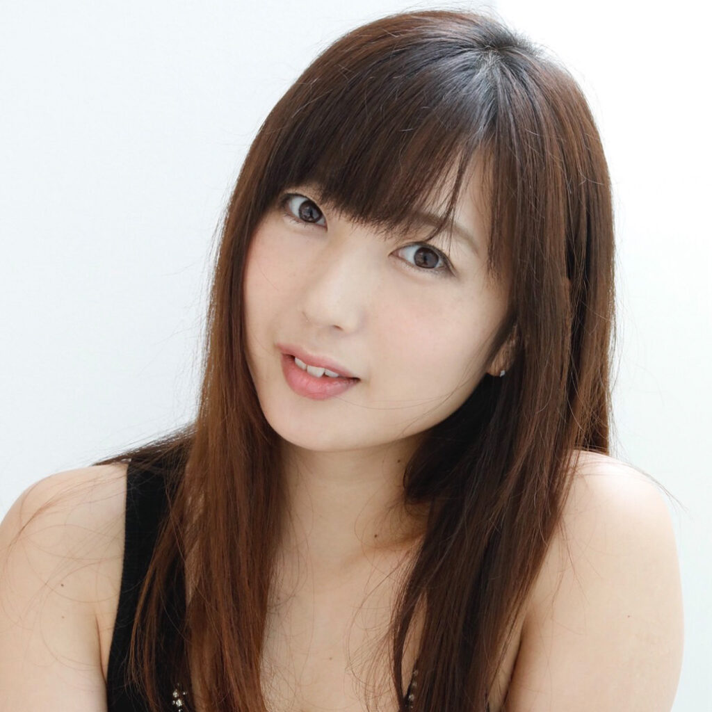 8/11(月)	FORUM-1高田店　13：15～：小倉遥